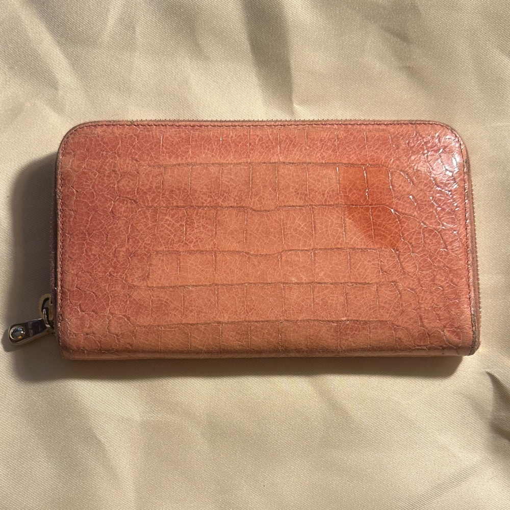 Miu Miu Coral Croc-Embossed Wallet - Picture 2 of 12